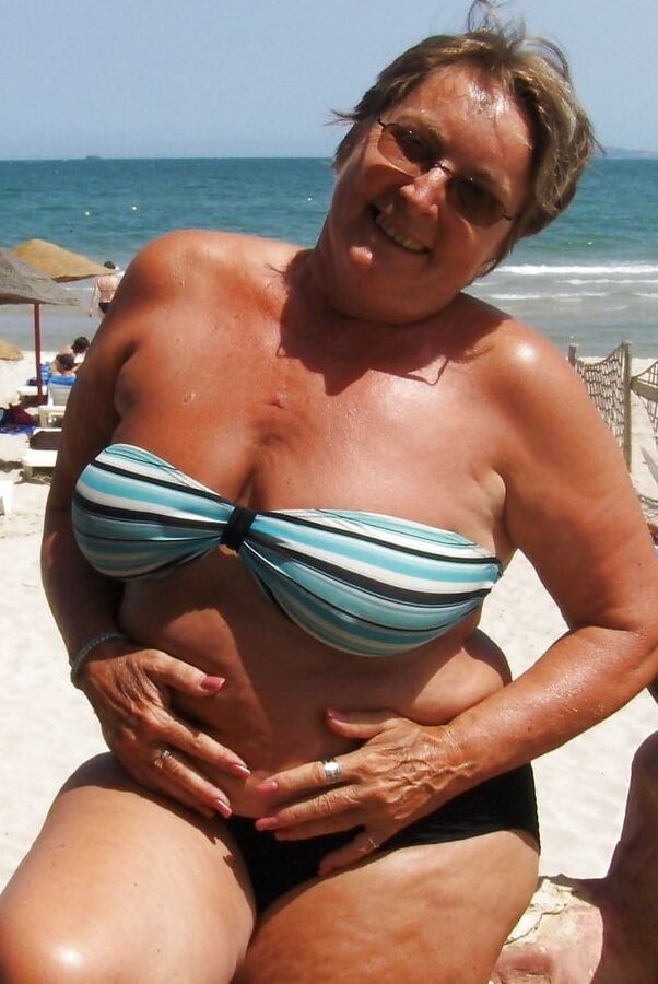 Bbw mix (Swimsuite)