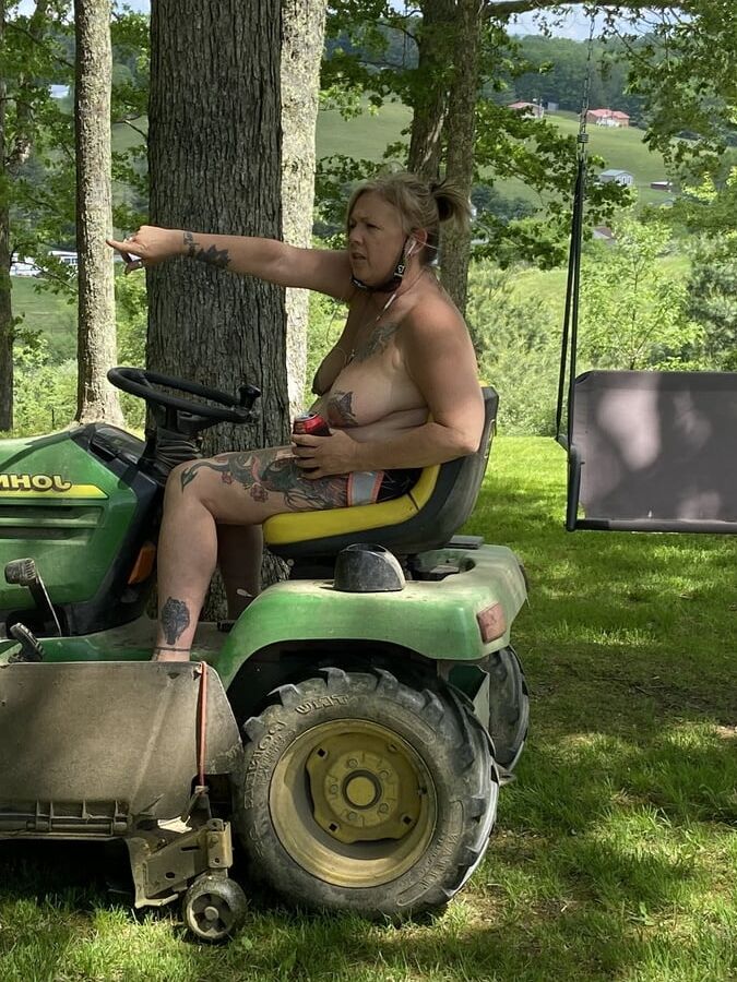 Suns out. Titties out