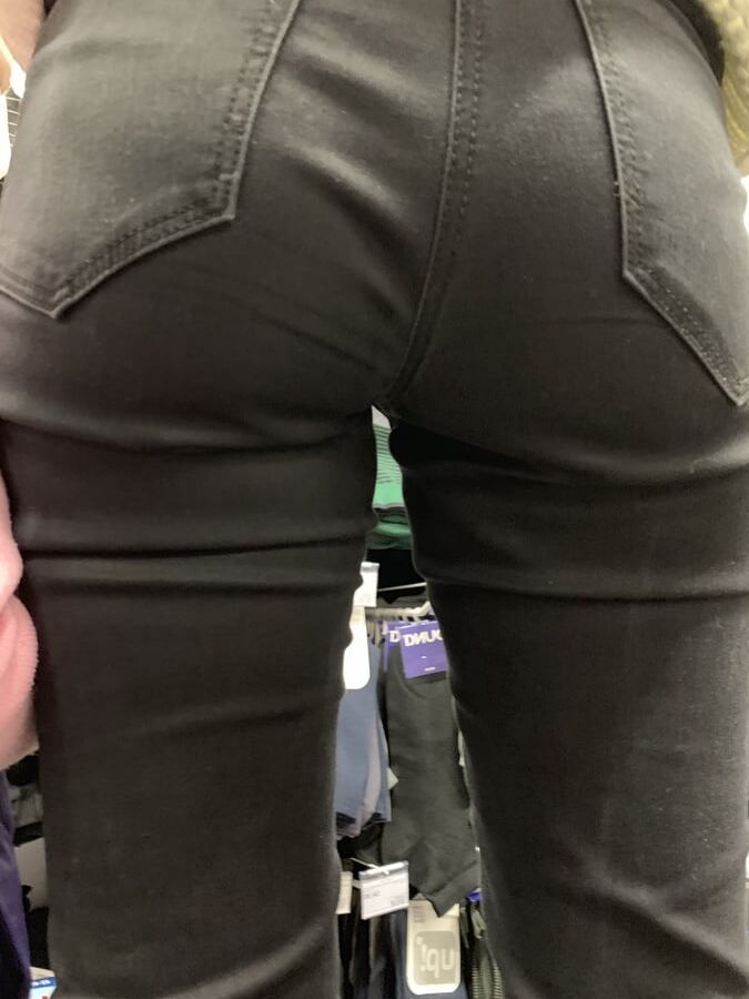 Nice ass to beauty mom