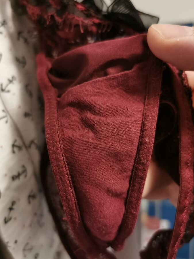 Worn thongs, getragene Strings, getragene Slips