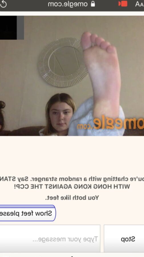 Sluts show feet on camera