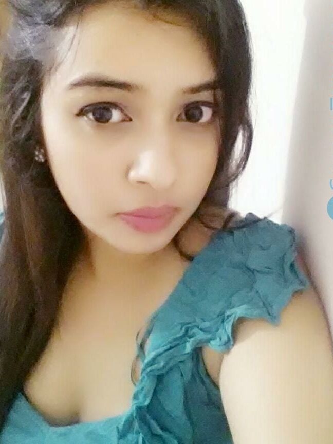 Unknown Desi Girl (Nudes)