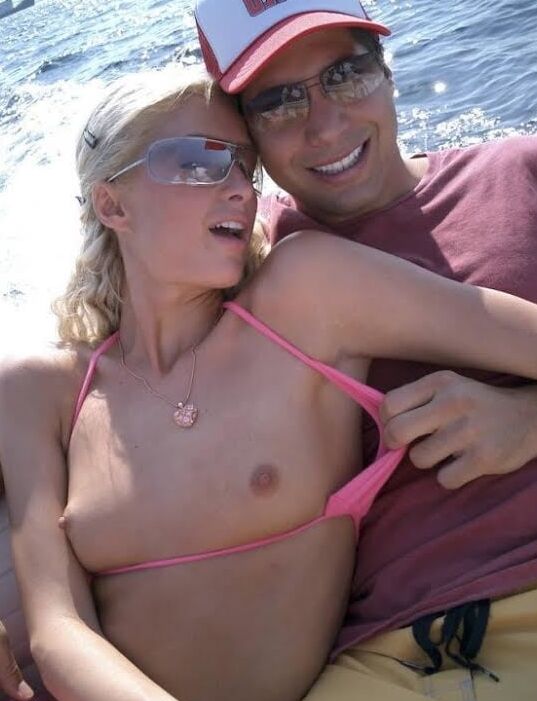 PARS HILTON NUDE...(FAKES)