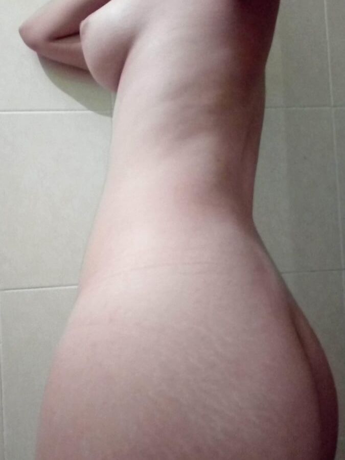 Putita tetona