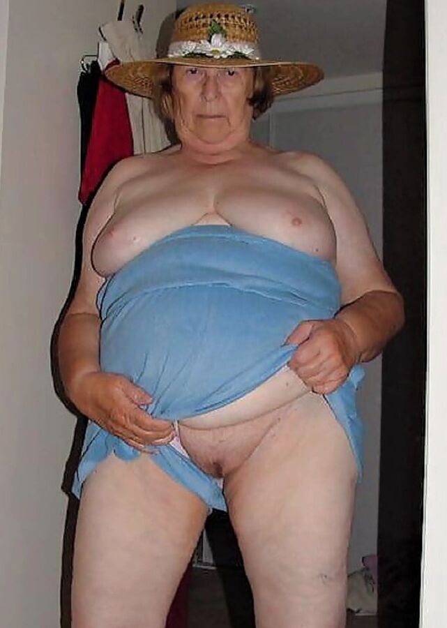 Older and hot (No pants)