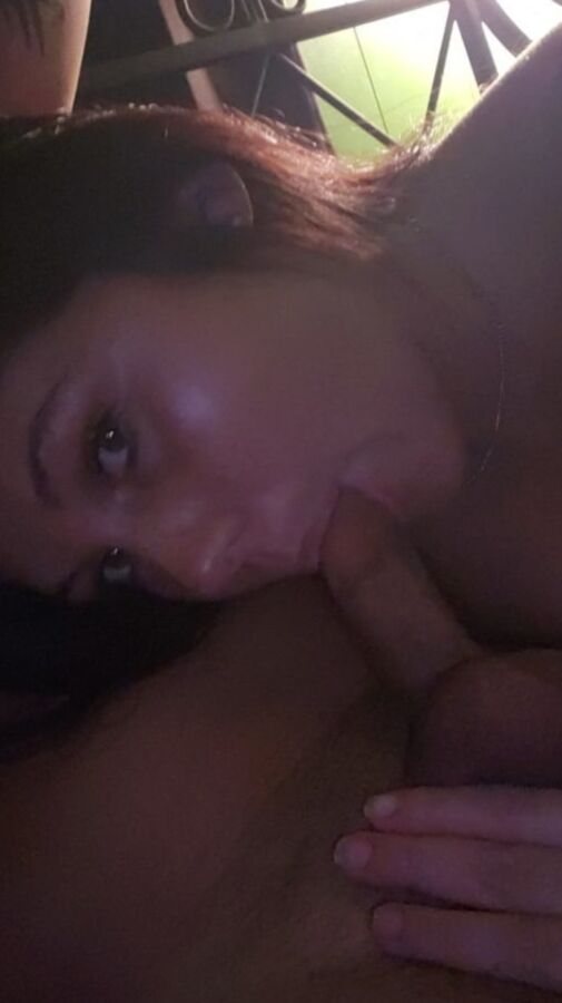 Huge Tits Curvy Slut