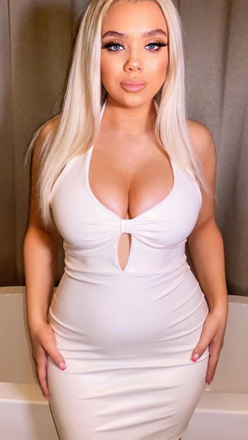 ELLIE FROM CARDIFF IG WHORE