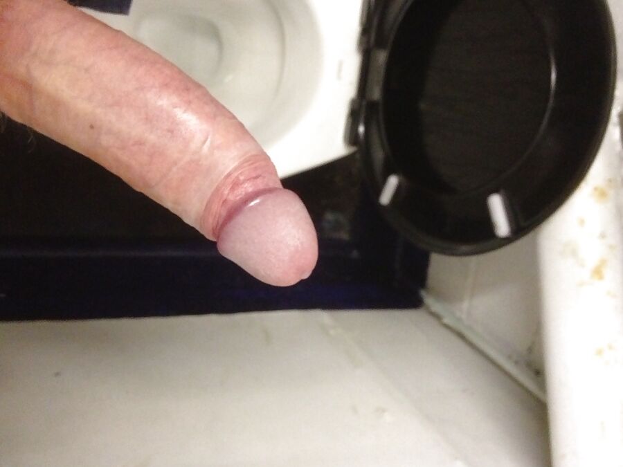 the cum lick me pose!