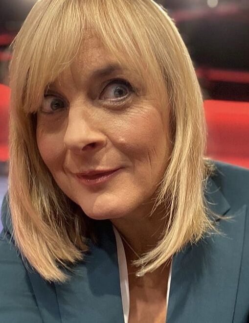 Todays Wank Target..Louise Minchin Loves To Watch Us Wank