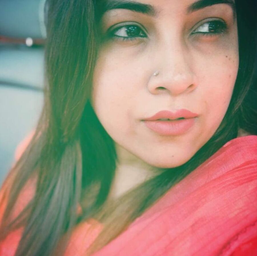 HOT AUNTY .