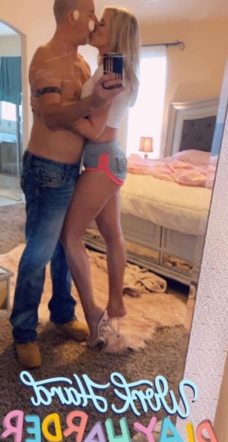 Women Need Exposure - MILF on Display