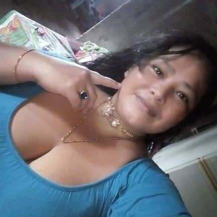 alondra saldana tetuda tetas grandes gigantes