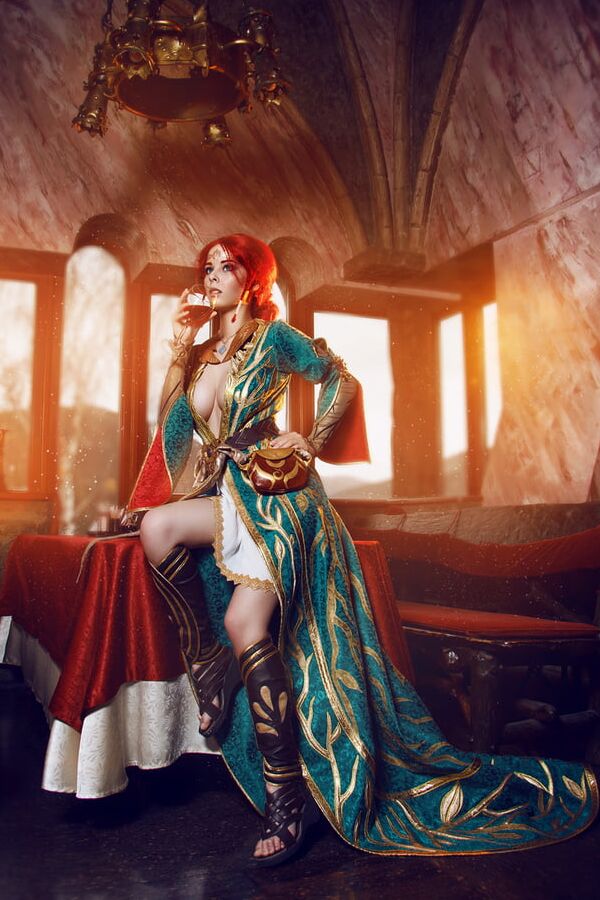 Valentine Triss Merigold Cosplay