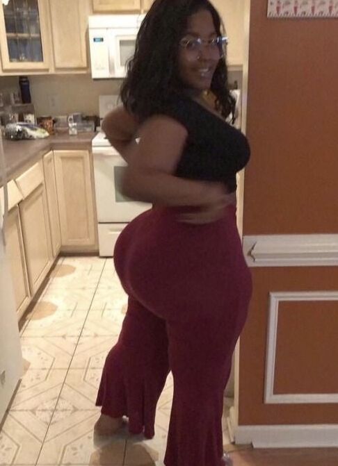 bigbootyebony