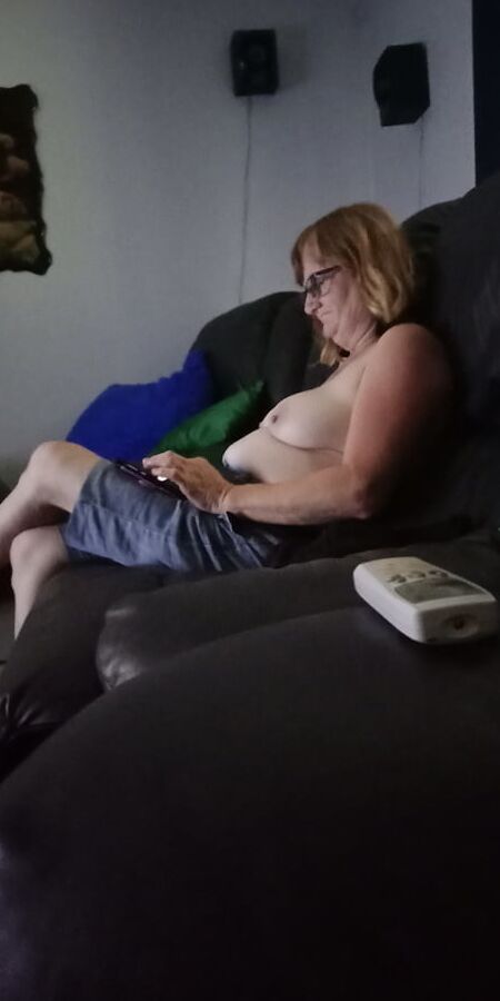 SEXY MILF SUE