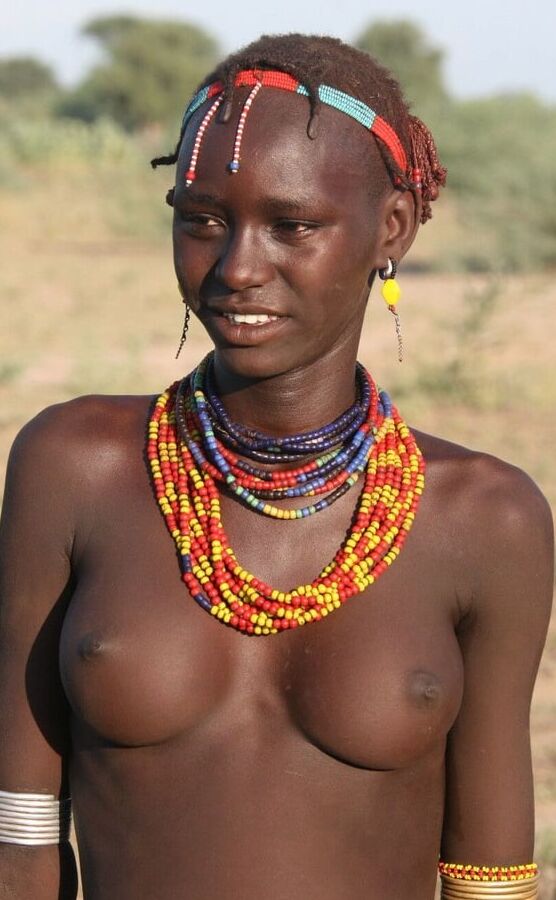 Alb. Tribal Naked -