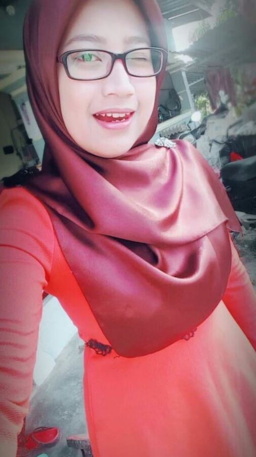 Hot Malaysian Girl