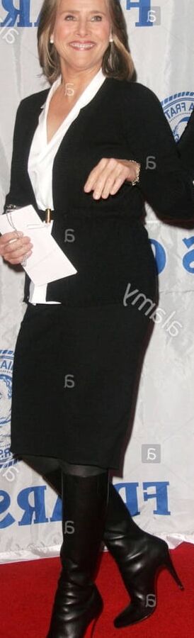 Female Celebrity Boots &amp; Leather - Meredith Vieira