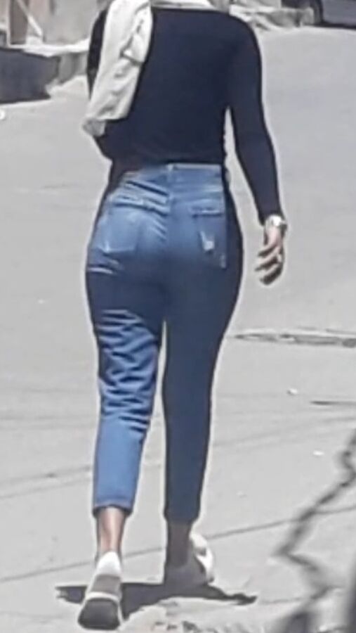 Hijeb sexy ass