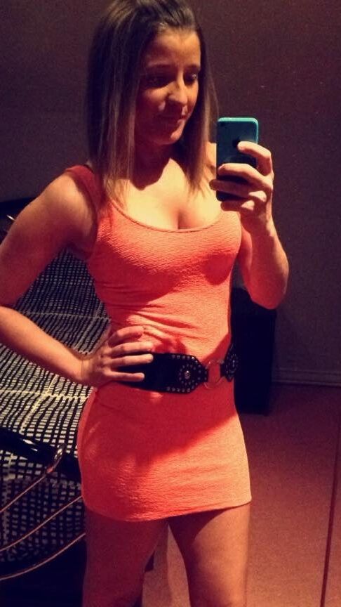 Mariijn , hot wife