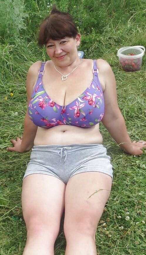 Chubby woman with chunky tits