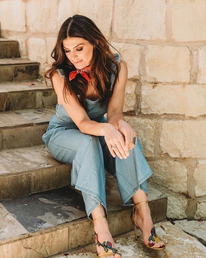 Genevieve Cortese feet