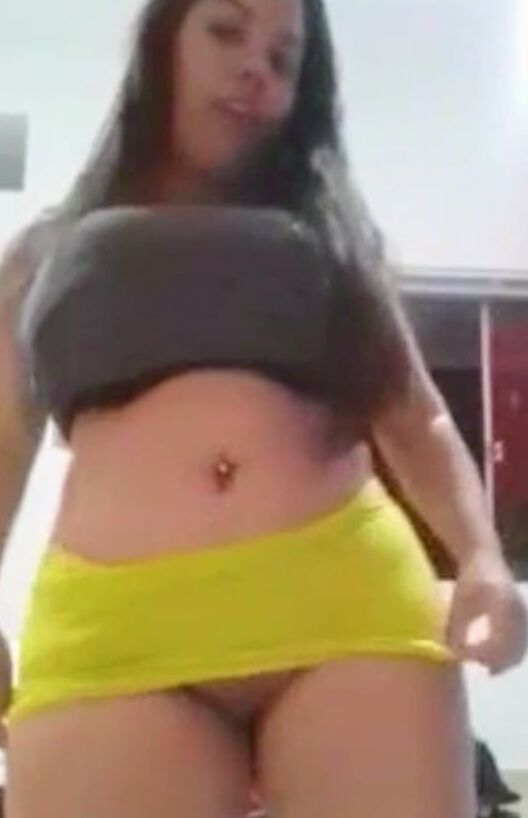 SDRUWS - BRAZILIAN CHUBBY AMATEUR SLUT ANA PAULA LIVE ON IN