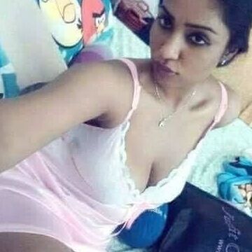 Sri Lankan Nude Beauties