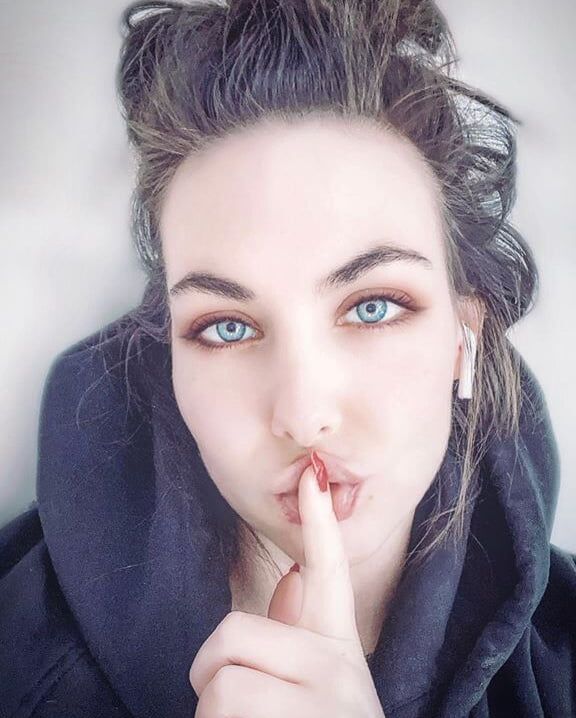 Elize Ryd jerk material