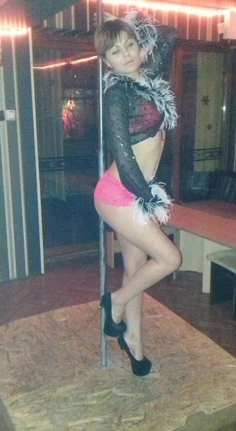 ROU ROMANIAN MILFS REAL STRIPPER, HOOKER AND MOM