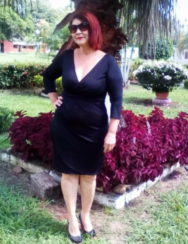 BBW granny big ass rica abuela culona y tetona manda pack