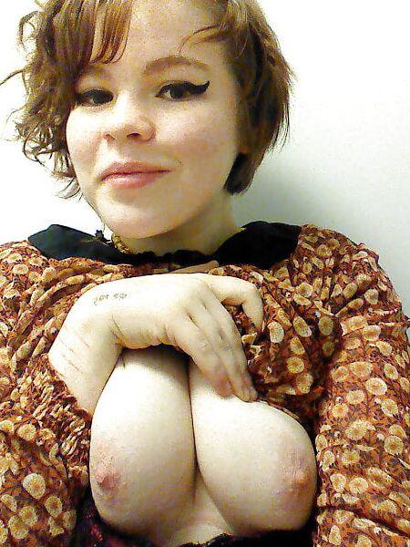 Unknow beauty - who is she?