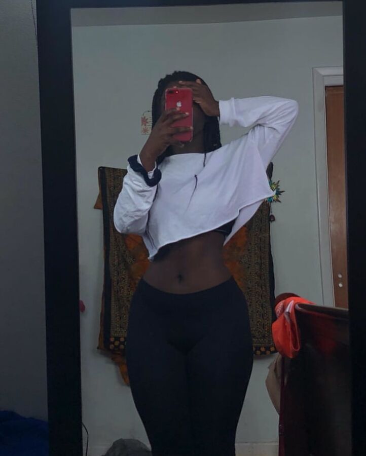 Curvy Black Babe Hogoe