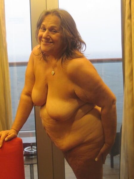 Gilf Fuckpig CumWhore Lucy Grant yrs From: New York USA