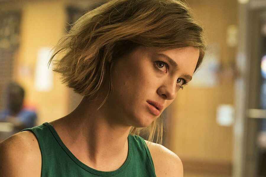 Mackenzie Davis is obsession worthy