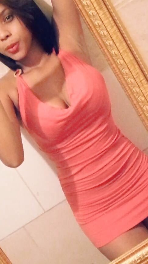 Caribian ebony Jessica Nunes