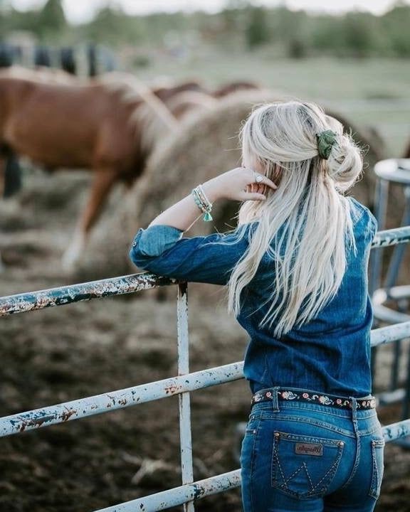 Hot farm girls and cowgirls