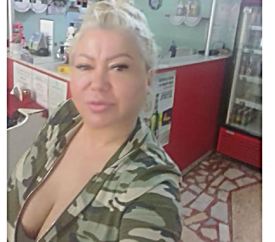 ROU ROMANIAN MILFS SLUT MOM IS A ESCORT IN THE US