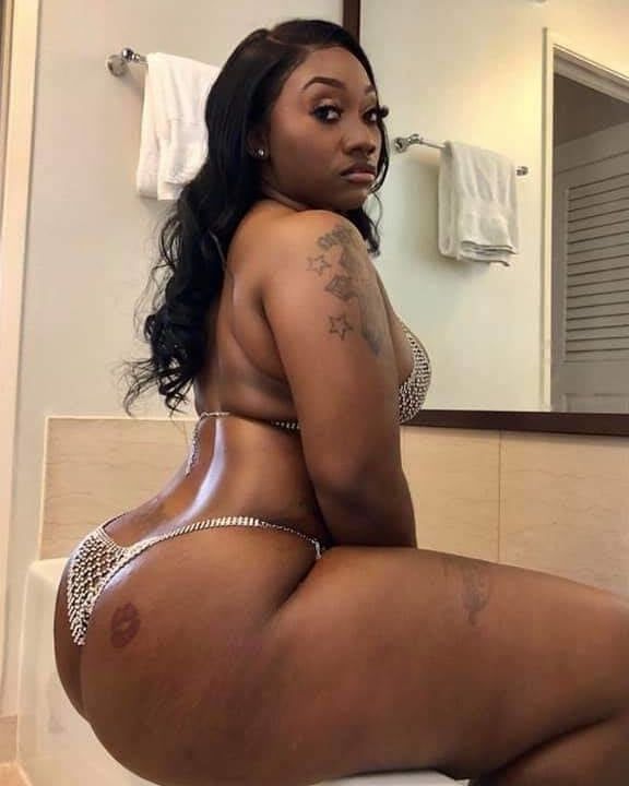 Black BBWs and Thickness