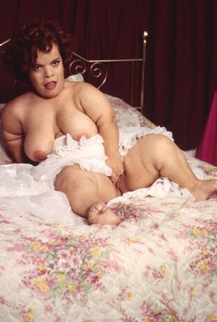 Midget, smallbig pleasure