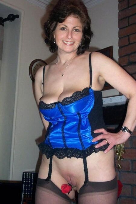 Lingerie Milfs