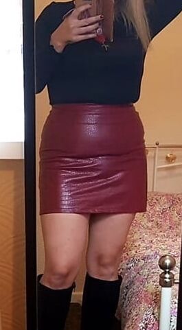 Two kinky school mums