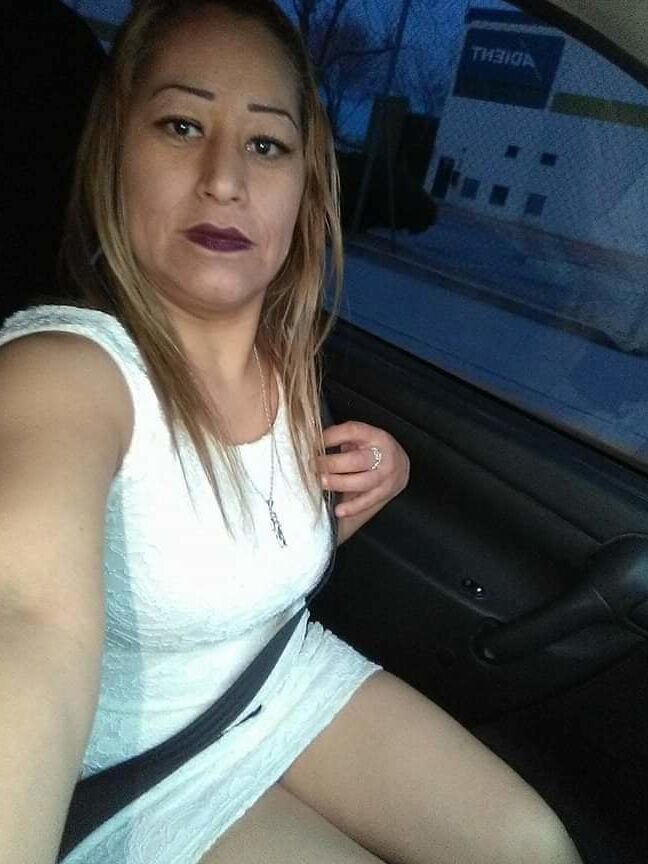 Hot mature housewives looking for huge cocks
