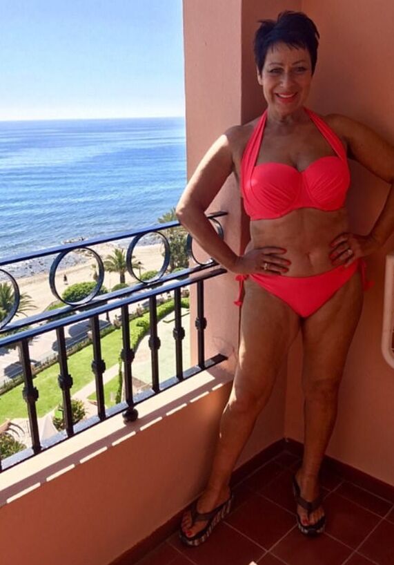 Denise Welch