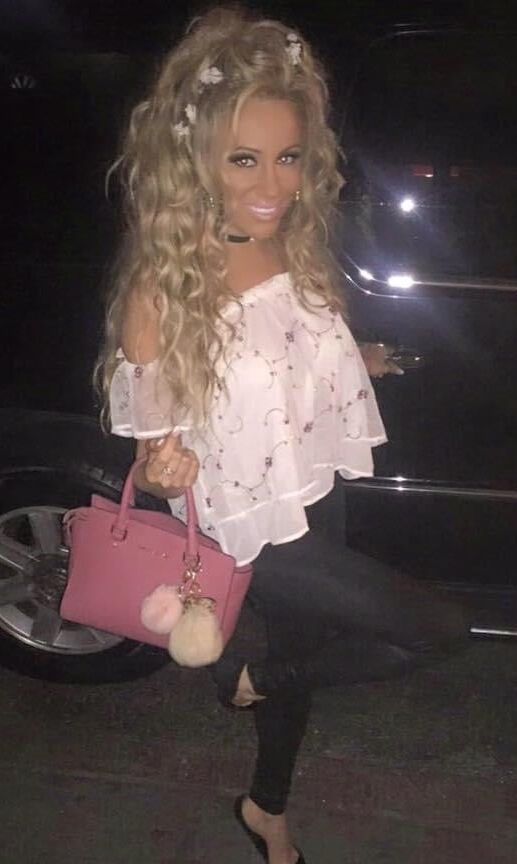 HOT New York Real Estate Agent And Other Girls