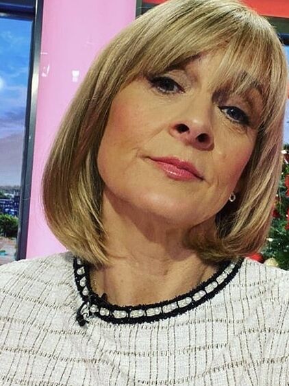 Todays Wank Target..Louise Minchin Loves To Watch Us Wank