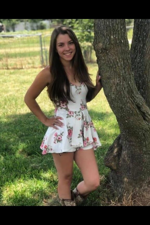 Tiny Tits of a trailer park cutie