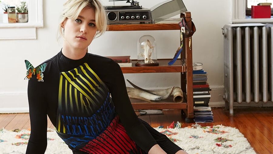 Mackenzie Davis is obsession worthy