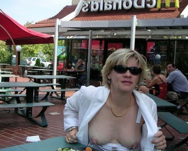 titty flash tuesday!