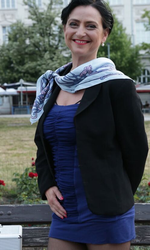 Webtastic Special: Lovely Lucinda